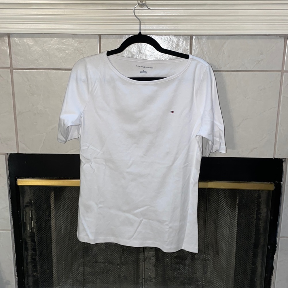 3/4 sleeve NWOT never worn Tommy Hilfiger white tee